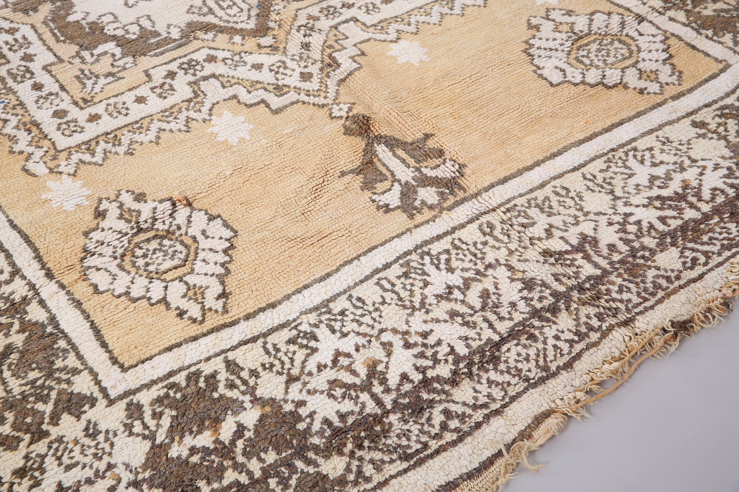 Marokkanischer Berberteppich 17,8 x 28,5 cm - marokkanischer Vintage-Teppich - handgemachter Teppich - Berberteppich - alter Boho-Teppich - gelber Unikat-Teppich