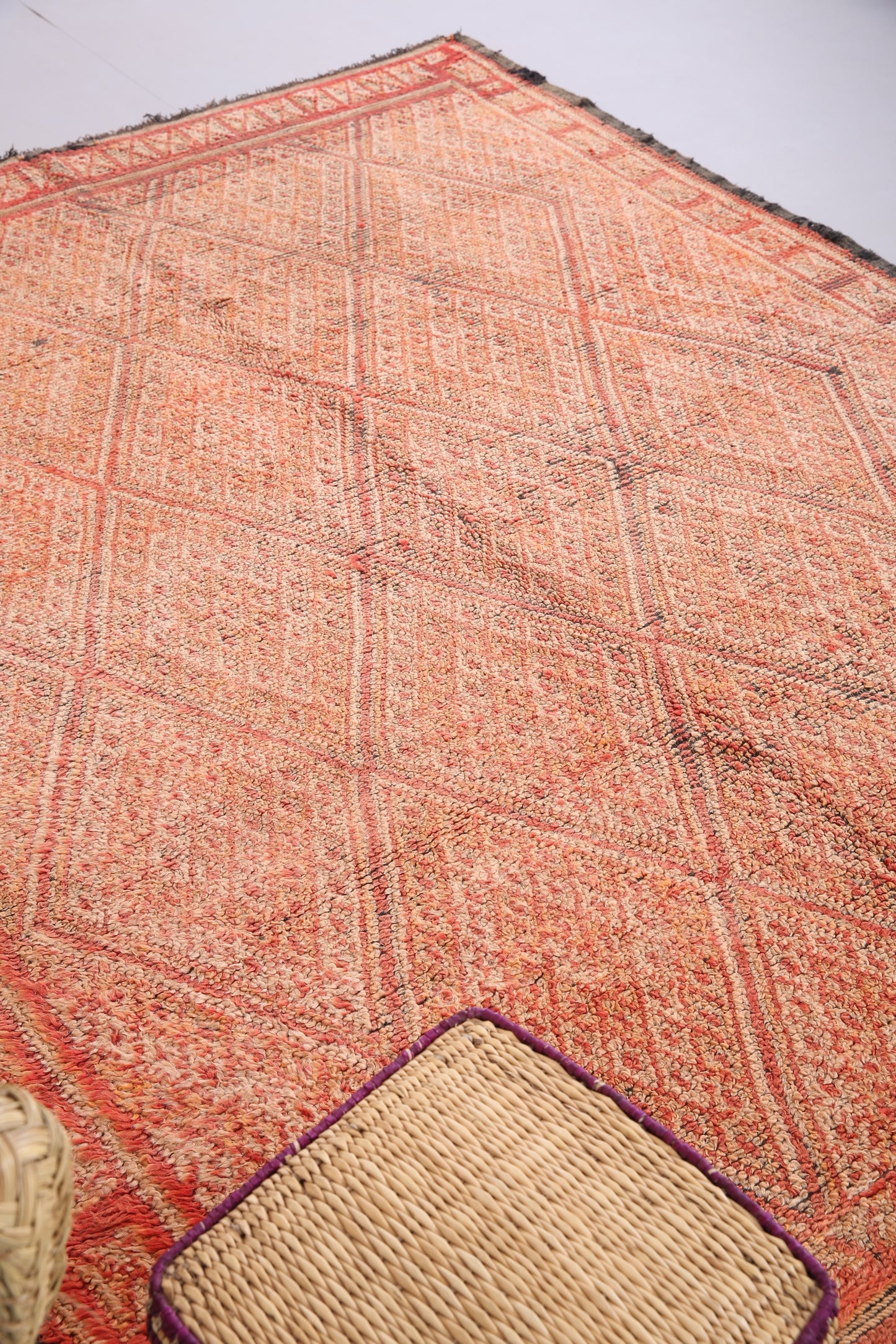Vintage authentischer Beni Mguild Teppich 6,4 FT x 9 FT - pfirsichfarbener marokkanischer Teppich - handgemachter Tribal Teppich - marokkanischer Boho Teppich - handgefertigter Berberteppich