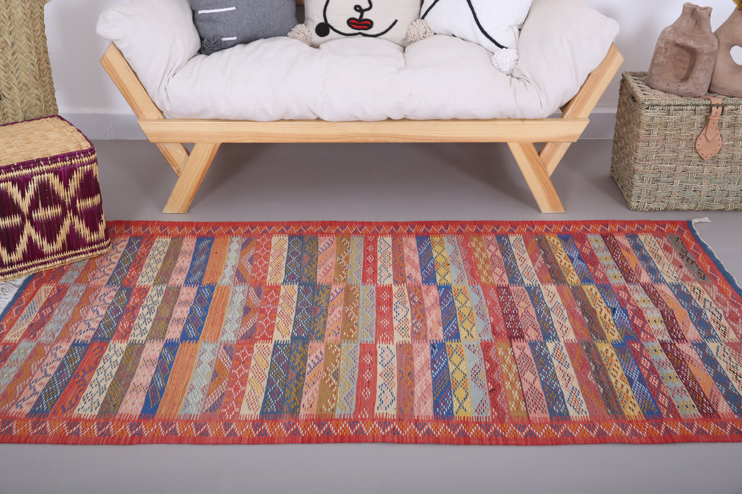 Moroccan handwoven berber rug 3.5 FT X 6.7 FT