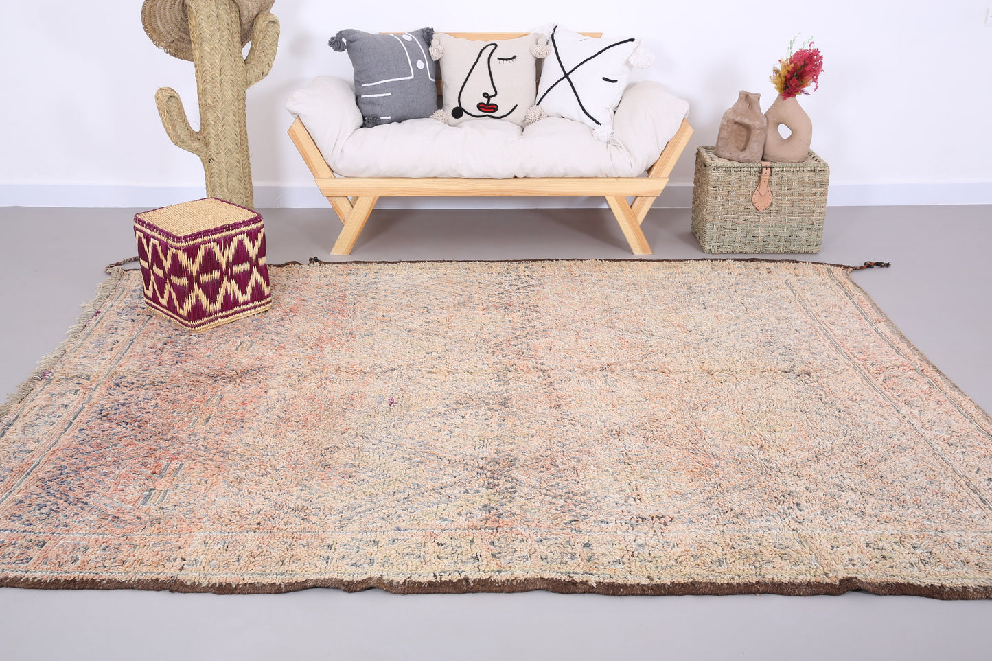 Pfirsichfarbener handgemachter Beni Mguild Teppich 6,8 FT x 9 FT - marokkanischer Vintage Teppich - handgemachter Tribal Teppich - alter Boho Teppich - marokkanischer Berber Teppich