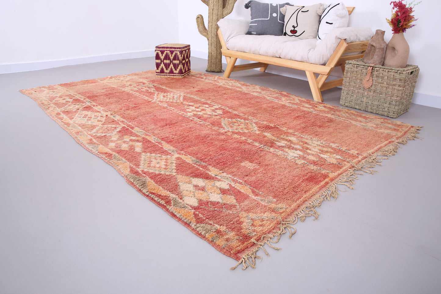 Fabulous authentic moroccan rug 6.3 FT X 9.6 FT