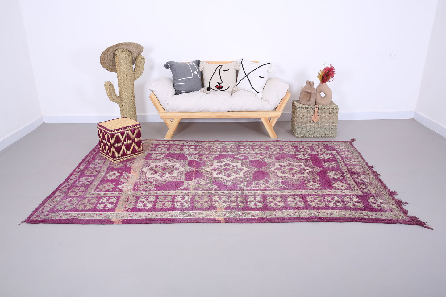Lilafarbener Vintage-Berberteppich 1,6 x 2,7 m - Wohnzimmerteppich - lilafarbener marokkanischer Teppich - alter Boho-Teppich - einzigartiger Teppich 70er - handgemachter Teppich aus 100 % Wolle
