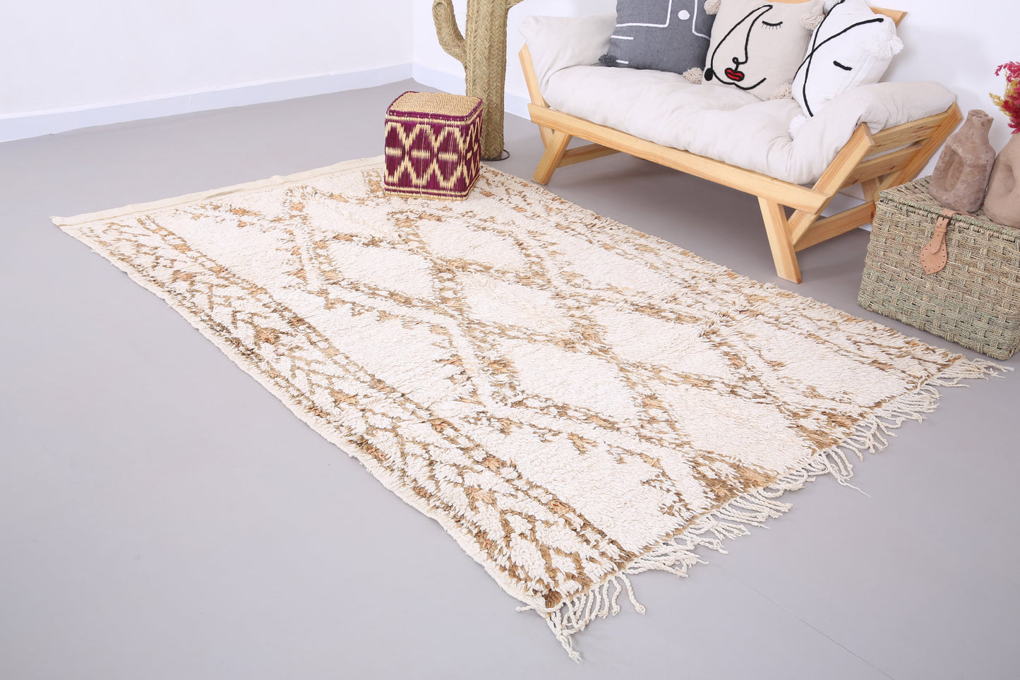 Vintage beni ourain pale rug 6 FT X 9 FT