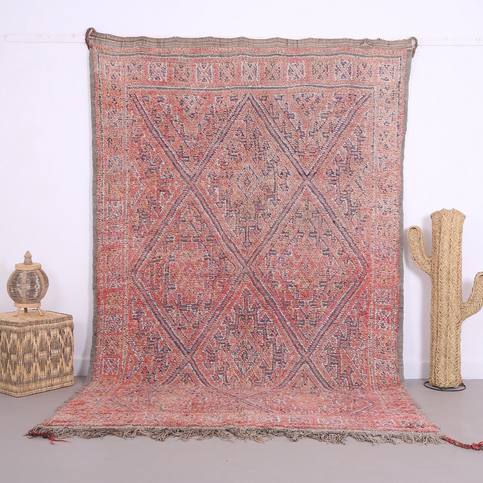 il_fullxfull.7028754145_2g7r Vintage Beni Mguild Rug, Moroccan rug 6.1 x 9.2 FT - Image 1